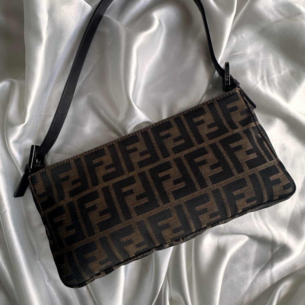 Vintage FENDI zucca mini baguette. - Picture 11 of 15